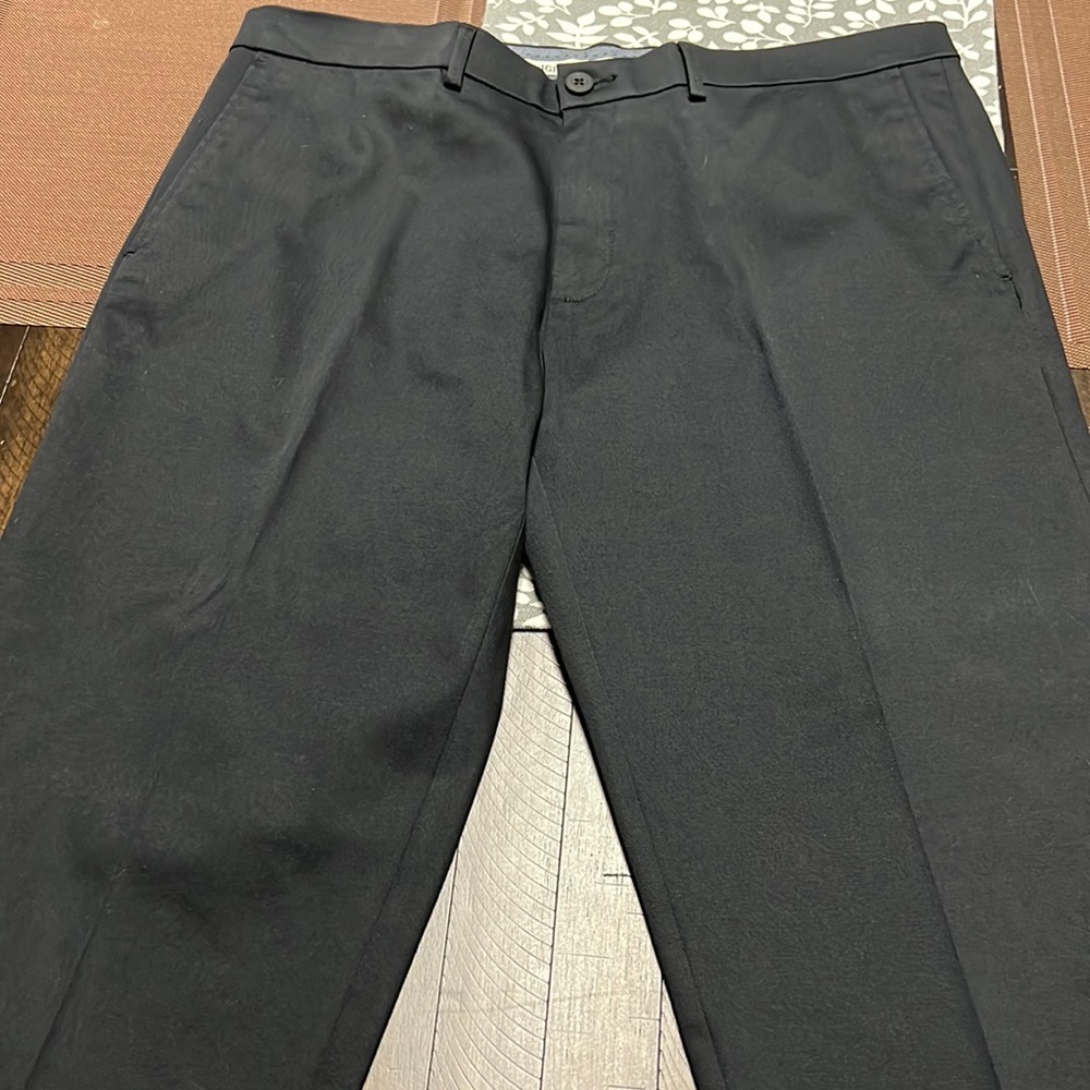 🎈Haggar men’s premium no iron dress pants. Black